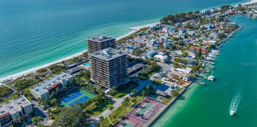 Condo à Treasure Island, Floride, 1 chambre  № 2380336