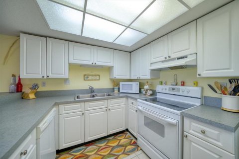 Copropriété à vendre à Treasure Island, Floride: 1 chambre, 94.3 m2 № 2380336 - photo 13