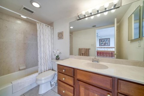 Copropriété à vendre à Treasure Island, Floride: 1 chambre, 94.3 m2 № 2380336 - photo 18