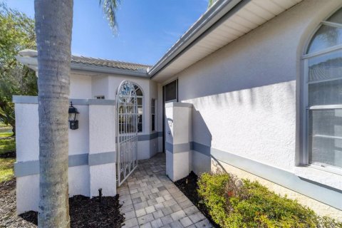House in Sarasota, Florida 2 bedrooms, 117.43 sq.m. № 1833665 - photo 9
