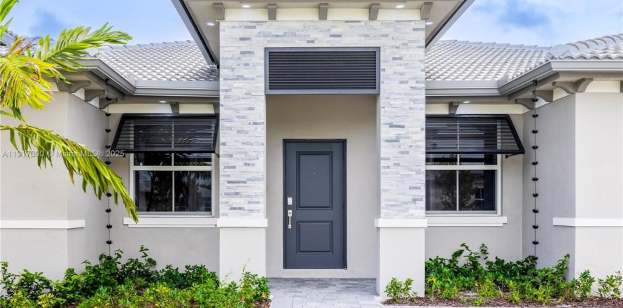 Villa ou maison à Miami, Floride 4 chambres, 223.24 m2 № 1972910