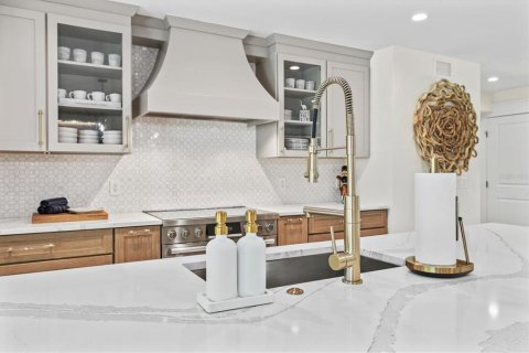 Villa ou maison à vendre à Holmes Beach, Floride: 4 chambres, 308.34 m2 № 2224319 - photo 23