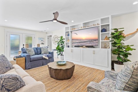 Villa ou maison à vendre à Holmes Beach, Floride: 4 chambres, 308.34 m2 № 2224319 - photo 16