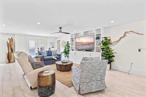 Villa ou maison à vendre à Holmes Beach, Floride: 4 chambres, 308.34 m2 № 2224319 - photo 15