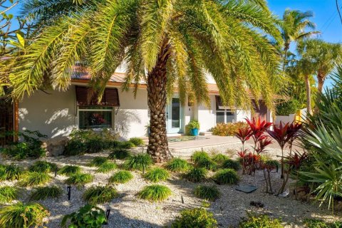 Villa ou maison à vendre à Holmes Beach, Floride: 4 chambres, 308.34 m2 № 2224319 - photo 5