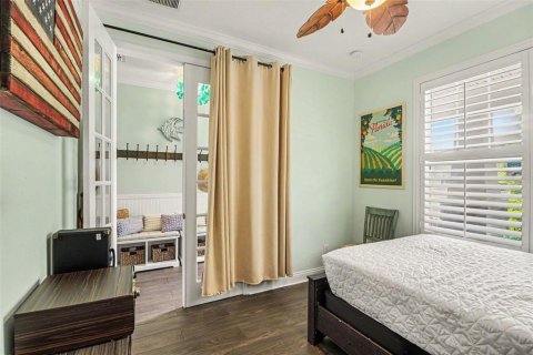 House in Orlando, Florida 4 bedrooms, 261.71 sq.m. № 2238642 - photo 7