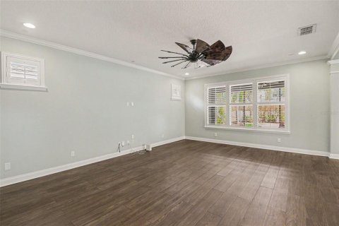House in Orlando, Florida 4 bedrooms, 261.71 sq.m. № 2238642 - photo 11