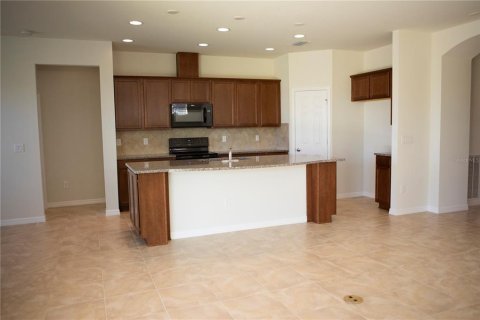 House in Palmetto, Florida 4 bedrooms, 195.09 sq.m. № 1919358 - photo 2