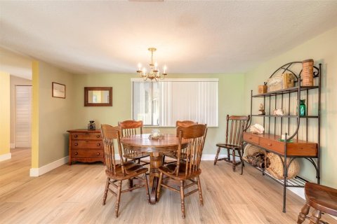 Casa en venta en New Smyrna Beach, Florida, 3 dormitorios, 183.95 m2 № 2158010 - foto 16