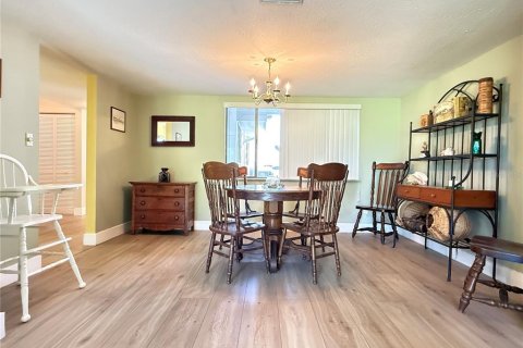 Casa en venta en New Smyrna Beach, Florida, 3 dormitorios, 183.95 m2 № 2158010 - foto 9