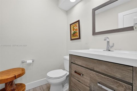 Villa ou maison à vendre à Miami, Floride: 3 chambres, 167.13 m2 № 2068215 - photo 26