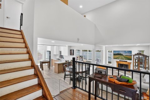 Villa ou maison à vendre à Miami, Floride: 3 chambres, 167.13 m2 № 2068215 - photo 10