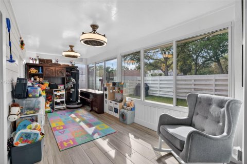 Villa ou maison à vendre à Miami, Floride: 3 chambres, 167.13 m2 № 2068215 - photo 17