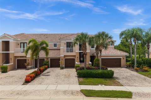 Condo in Fort Myers, Florida, 3 bedrooms № 2203323