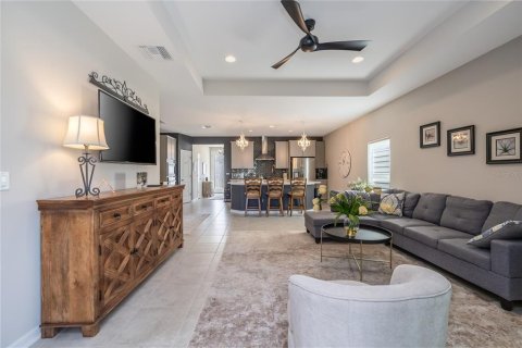 Casa en venta en Palm Coast, Florida, 4 dormitorios, 177.63 m2 № 2106529 - foto 9