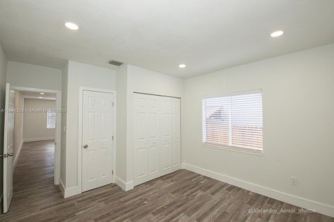 Купить коммерческую недвижимость в Майами, Флорида 171.87м2, № 1983518 - фото 30