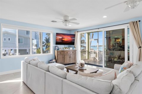 House in Tavernier, Florida 4 bedrooms, 233 sq.m. № 1863513 - photo 19