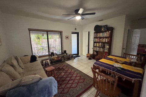 Commercial property in Hollywood, Florida 141.49 sq.m. № 2082926 - photo 7