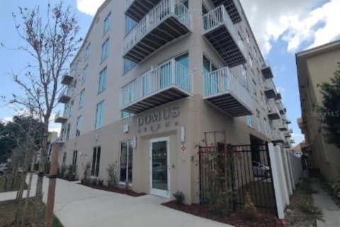 Condominio en Saint Petersburg, Florida, 2 dormitorios № 2117971