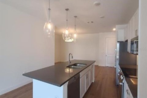 Condo in Saint Petersburg, Florida, 2 bedrooms № 2117971 - photo 20