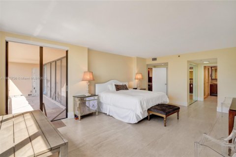 Condo in Miami, Florida, 2 bedrooms № 1790213 - photo 26