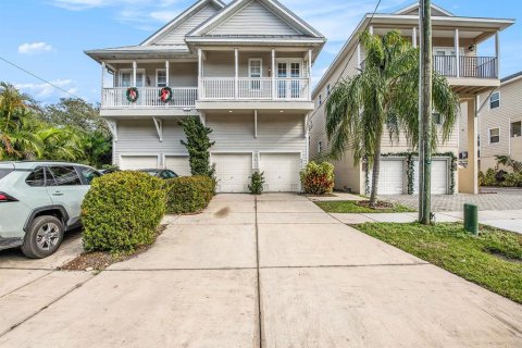 Touwnhouse à Tampa, Floride 3 chambres, 179.86 m2 № 2156558