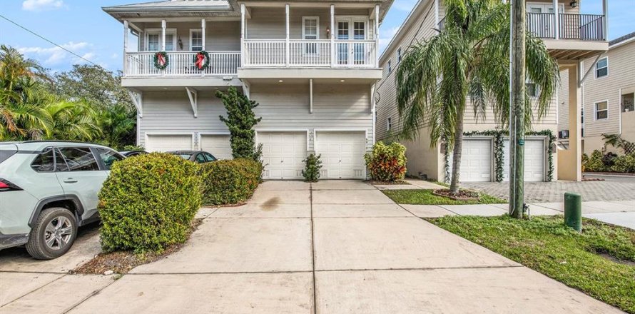 Touwnhouse à Tampa, Floride 3 chambres, 179.86 m2 № 2156558