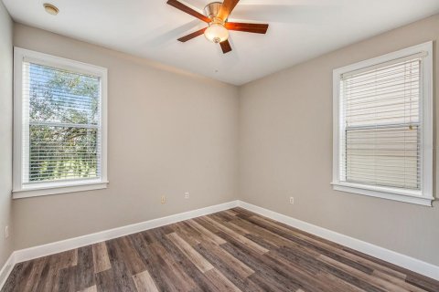 Touwnhouse à louer à Tampa, Floride: 3 chambres, 179.86 m2 № 2156558 - photo 11