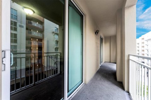 Copropriété à louer à Miami, Floride: 1 chambre, 78.41 m2 № 2059169 - photo 22