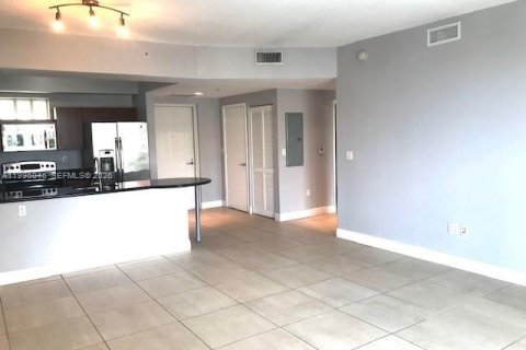 Condominio en Miami, Florida, 1 dormitorio  № 2059169