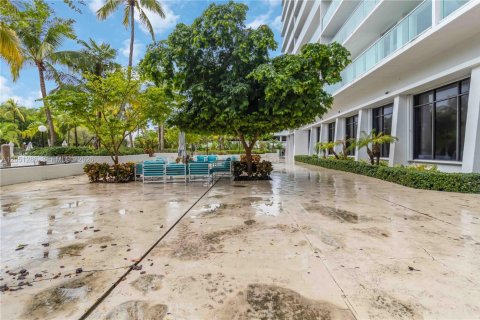 Condo in Sunny Isles Beach, Florida, 2 bedrooms  № 2193476 - photo 26