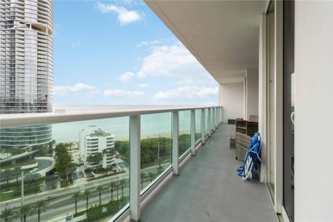Condo in Sunny Isles Beach, Florida, 2 bedrooms  № 2193476 - photo 2