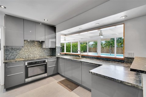 Купить виллу или дом в Плантация, Флорида 4 спальни, 203.64м2, № 1976728 - фото 24