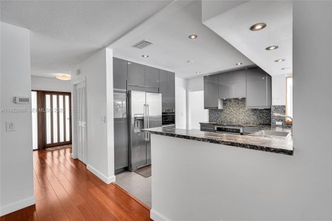 Купить виллу или дом в Плантация, Флорида 4 спальни, 203.64м2, № 1976728 - фото 25