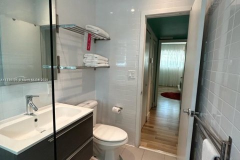 Condominio en venta en Miami Beach, Florida, 2 dormitorios, 75.81 m2 № 1860020 - foto 20