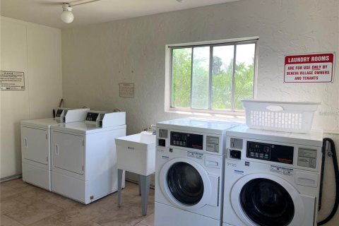 Condo in Sarasota, Florida, 2 bedrooms № 2402748 - photo 20