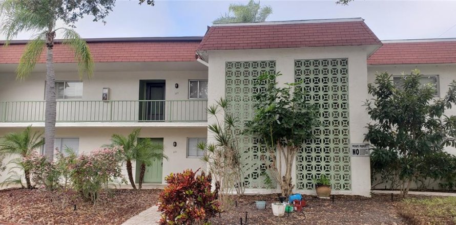 Condo in Sarasota, Florida, 2 bedrooms № 2402748