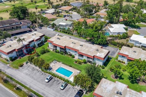 Condo in Sarasota, Florida, 2 bedrooms № 2402748 - photo 2