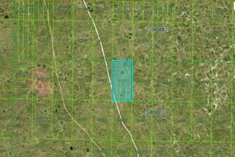 Terreno en Frostproof, Florida № 2228678