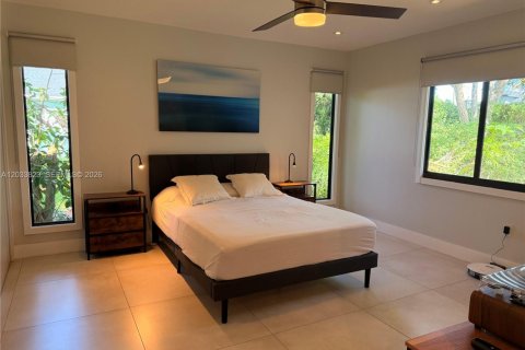 Villa ou maison à louer à Miami, Floride: 2 chambres, 120.77 m2 № 2078061 - photo 17