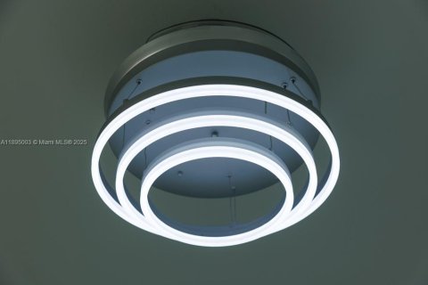 Villa ou maison à vendre à Lehigh Acres, Floride: 3 chambres № 1947485 - photo 10