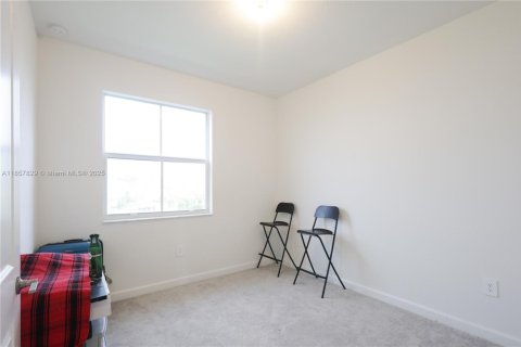 Townhouse in Homestead, Florida 3 bedrooms, 153.1 sq.m. № 1881933 - photo 16