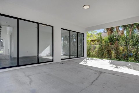 Casa en venta en Seffner, Florida, 3 dormitorios, 205.5 m2 № 1858316 - foto 24