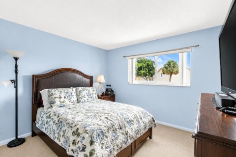 Condo in Margate, Florida, 2 bedrooms № 2247152 - photo 6