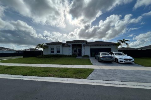 House in Homestead, Florida 3 bedrooms, 198.53 sq.m. № 1779742 - photo 3