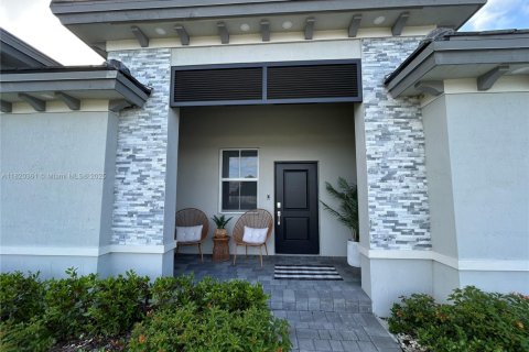 House in Homestead, Florida 3 bedrooms, 198.53 sq.m. № 1779742 - photo 10