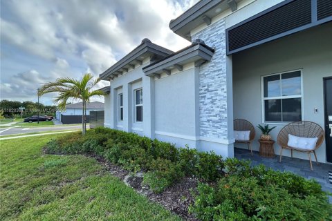 House in Homestead, Florida 3 bedrooms, 198.53 sq.m. № 1779742 - photo 11