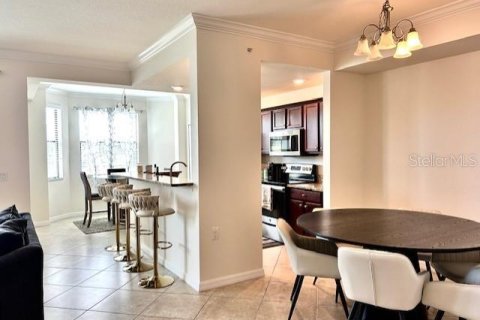 Condo in Bradenton, Florida, 2 bedrooms in LAKEWOOD NATIONAL № 2099247 - photo 4