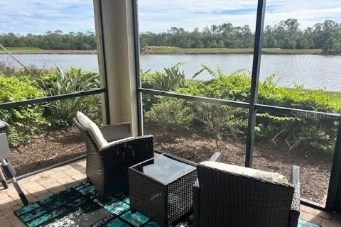 Condo in Bradenton, Florida, 2 bedrooms in LAKEWOOD NATIONAL № 2099247 - photo 12