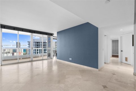 Condo in Aventura, Florida, 3 bedrooms  № 1996230 - photo 7